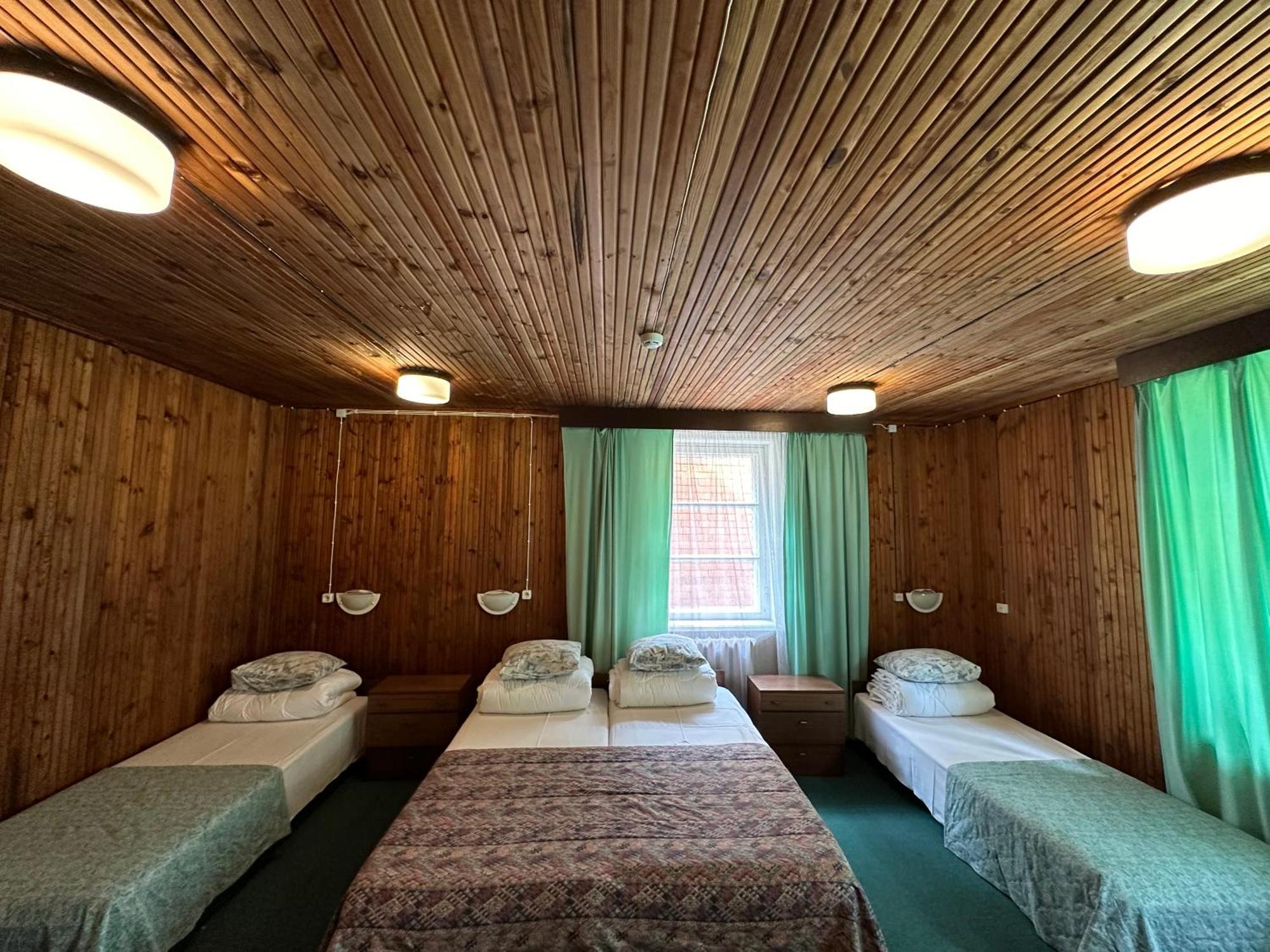 Oravapesa Guest House Хяядемеесте Экстерьер фото